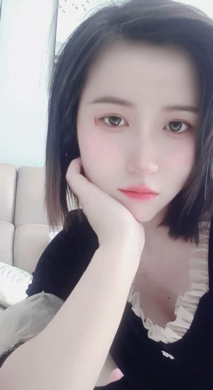 薄荷糖微凉的第一张照片--女同性恋服务网