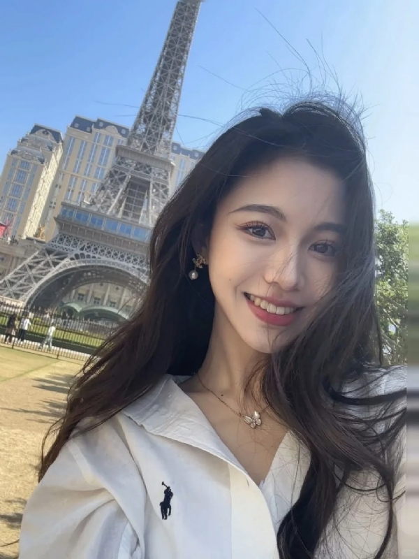 Anna的第一张照片--女同性恋服务网